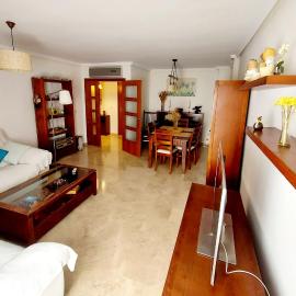 Awesome central house with 3 bedrooms, hotel Ceutában