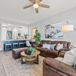 Serene Naples Retreat: Golf-Resort Pool-Tennis-Gym