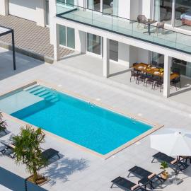 Villa Carmen with 5 en-suite bedrooms, 48 sqm pool, 8km from sea