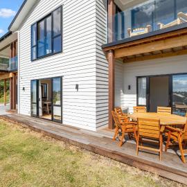 The Terraces - Pauanui Holiday Home โรงแรมในเปาอานุย
