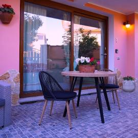 Flowery Inn Villa, хотел в Алгеро