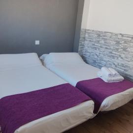 Habitaciones El Escorial, hotel in Majadahonda