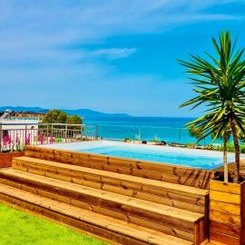 Pearl Seaside Cozy Apartments, hotel i Chania