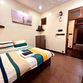 Sumptuous 1BHk Couple friendly: Lucknow şehrinde bir otel
