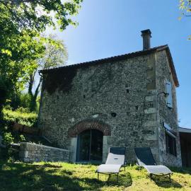 Gîte du Pescadou, 4 personnes, jacuzzi, wifi et netflix, hotel in Tournon-dʼAgenais