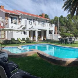 Victoria Oaks Guesthouse, hotel in Victoria West
