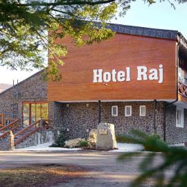 Hotel Raj: Dedinky şehrinde bir otel