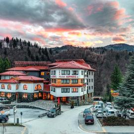 SPA Hotel Kiparis, hôtel à Smolyan