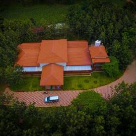 Water View Holiday Retreat, Hotel in Sakleshpur