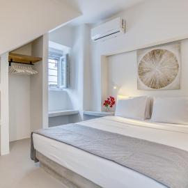 Sail in apt in the heart of Naousa