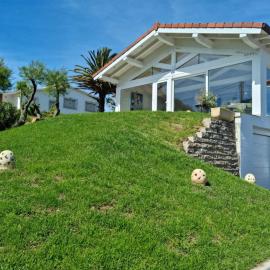 Playa Joyel Family Surf House, hotel a Noja