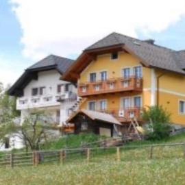 Monas Home - Wohnung im Erdgeschoss