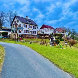 Resort Mezná: Hřensko şehrinde bir otel