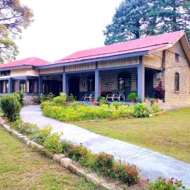 Batrasi Dak Bungalow, hotel v destinaci Uttar Shisha