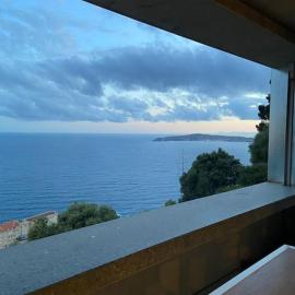 Viesnīca MONACO DOORS 3 Vue Mer, Piscine, Parking pilsētā Kapdaja