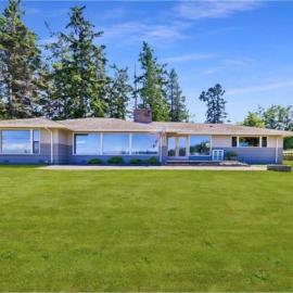 Perch - Balda Getaway, hotel in Oak Harbor