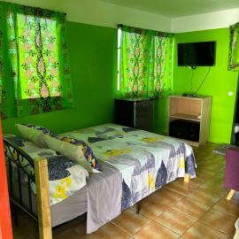 LM Huahine Houses, Hotel in Puahua