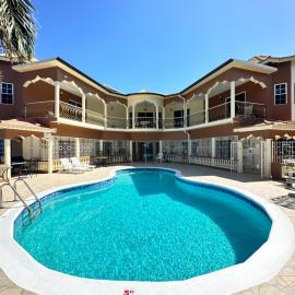 Ocean Sight Villa, hotell i Montego Bay