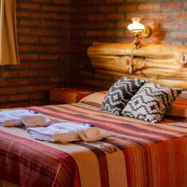 Cabañas Bosque Andino con hidromasaje, hotel en Esquel