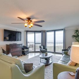 Waterfront Pool: Orange Beach Condo w/ Views!