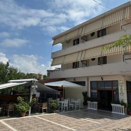 Eid Mar, hotell sihtkohas Vlorë