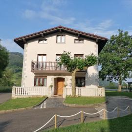 Gaiko Etxe Berri, hotel a Aizarnazábal