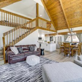 Family Friendly: Modern Cabin in Munds Park!, hotel in Munds Park