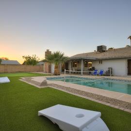 Tempe Getaway - Pool - Putting Green