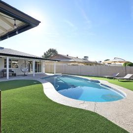 Pegasus - Modern Tempe Getaway with Pool & Game Room