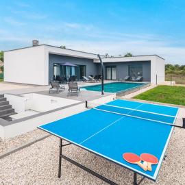Villa INNA