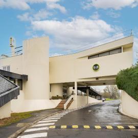 B&B HOTEL Valenciennes Sud 3 étoiles, מלון בואלנסיין