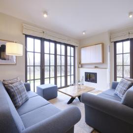 Reetland am Meer - LuxusPlus Reetdachvilla mit 4 Schlafzimmern, Außensauna, Loungebereich und Kamin H06