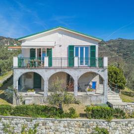 Holiday Home Sorvegallo by Interhome, hotel a Moneglia