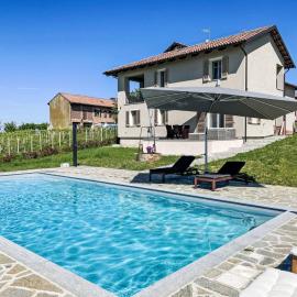 Apartment La Rosa by Interhome