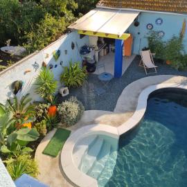 Appartement avec piscine et jacuzzi à 50mètres de la plage et 5min de l'allée des Pins, hotel in Argelès-sur-Mer