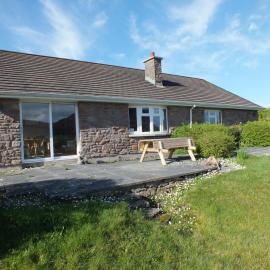 Lark Rise Holiday Home Glenbeigh by Trident Holiday Homes, Hotel in Glenbeigh