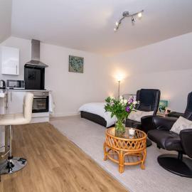 Modern Studio Apartment in Pershore with Free Parking, hotel in Pershore