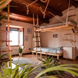 Social Garden - Sharing Room, hotel em Calci