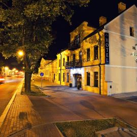 Hotel Akvilon, готель у місті Сувалки