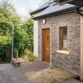 17 Canons Lane