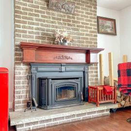 Spacious 5BR home. Close to everything!