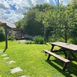 Quirky Cottage with Private Garden Nr New Quay Cardigan Bay