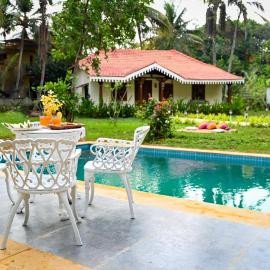 White Serenity Heritage Pool Villa near Beach Udupi, hotel en Udupi