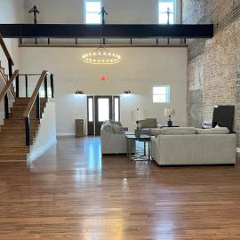 Beautiful New Riverfront Condo, хотел в Galax
