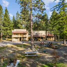 Fort Williamson Glacier Vacation Rentals, hotel en Columbia Falls