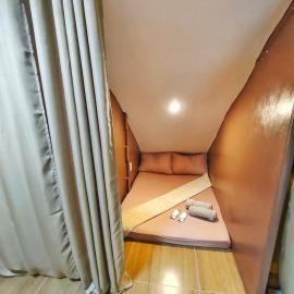 Golden 8 Airport Hostel - Mactan Cebu, hotel a Pusok