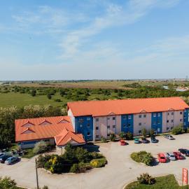 Iris Hotel, hotel v destinaci Oradea