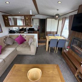 8 berth Waterside Ingoldmells Skegness R22 SANTANAVAN 6