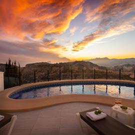 Villa Sunset Rock by Abahana Villas