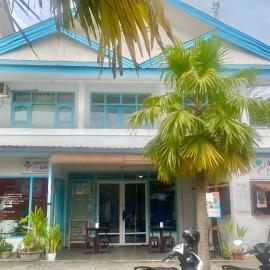 Komodo Indah Hotel and Hostel